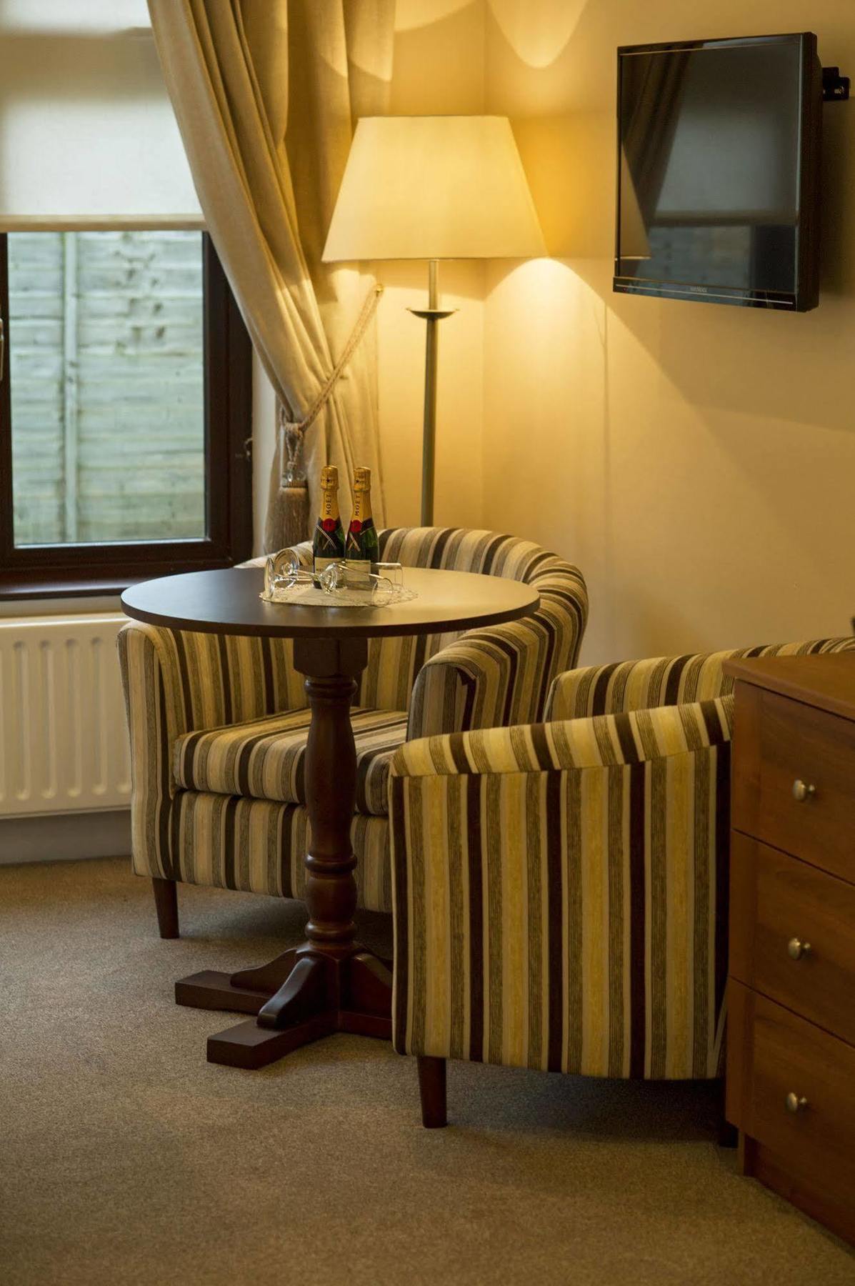 Hillview Self Catering Lusk Exterior foto